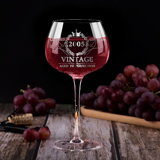21st Birthday Gifts for Women, Vintage 2005 Engraved Wine Glass in Gift Box | Gift For Her Turning 21, Daughter, Sister Or Best Friend, Lightweight Thin-Rimmed Glass, Elegant Design, Birthday Decoration