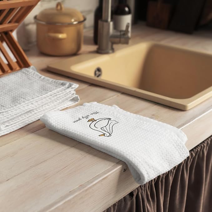 Funny Mr and Mrs Silly Goose Kitchen Towels, Wedding Gifts for Couples Newlyweds Dish Tea Towels for Kitchen Decor, Just Married Gifts Decorative Hand Towels for Bathroom, 16x24 Inch Set of 2