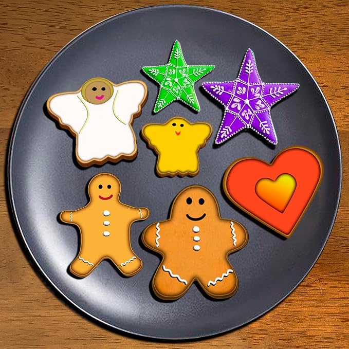 YXClife Christmas Cookie Cutter Set - Gingerbread Man, Snowflake, Christmas Tree, Heart, Star, Angel - 18 Piece Christmas Cookie Cutters, Cookie Cutters Christmas Shapes for Holiday Winter Baking
