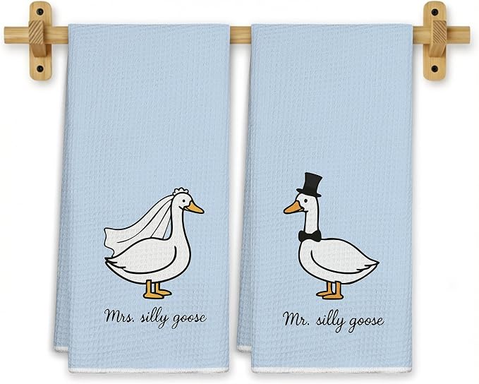 Funny Mr and Mrs Goose Blue Kitchen Towels 16x24 Inch, Wedding Gifts for Couples Newlyweds Dish Tea Towels for Kitchen Decor, Just Married Gifts Decorative Hand Towel for Bathroom, Set of 2