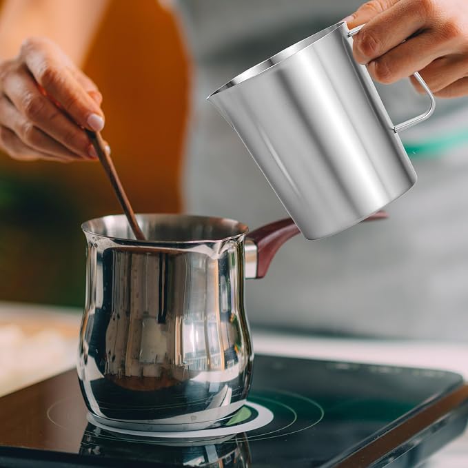 QWORK 304 Stainless Steel Measuring Cup 32 OZ with OZ/ML Graduations, 4 Cup Kitchen Mixing Pitcher, Precision Engraved Markings, Container for Baking and Frothing, 1 Liter