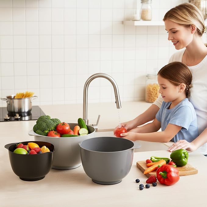 BoxedHome Classic Mixing Bowl Set of 4, BPA Free Plastic, Microwave Safe | 4.5, 3.5, 2.5 & 1.7 quarts,Non-slip Base Large Nesting Bowl with Pour Spout, Dishwasher Safe, for Prep, Cooking,Grey