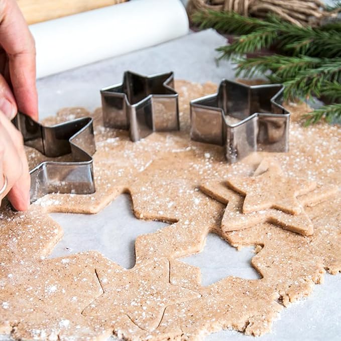 Star Cookie Cutter Set 6pcs Star Shaped Mold Metal Cookie Cutters Sandwiches Cutter Shapes Biscuit Mold for Kids Holiday Birthday Party