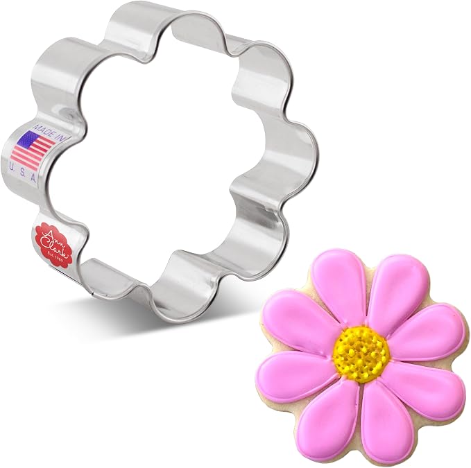 Ann Clark Small Flower Cookie Cutter 3" Made in USA | Happy Daisy Scalloped Edge Flower, Perfect Size and Shape, America’s Largest Cookie Cutter Maker, Food-Safe American Steel