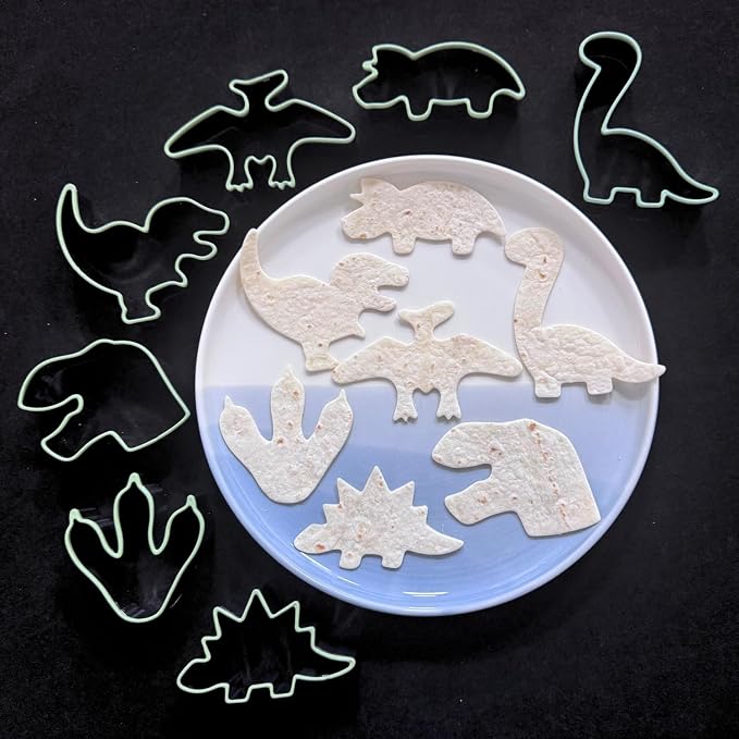 LUBTOSMN 7 Piece Dinosaur Cookie Cutters Set, Silicone Rim Baking Set | Dishwasher-safe stainless steel cutters for cookies, fondant, sandwiches, dinosaur parties and home baking treats