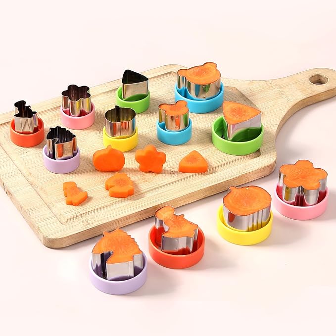 laxizar 18 Pcs Sandwich Cutters Cookie Cutters Uncrustable Bread Maker