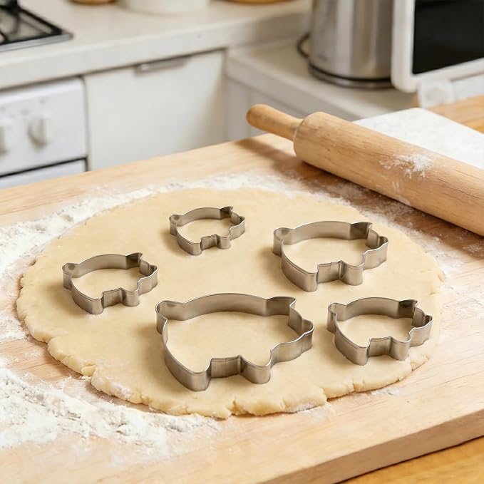 Cookie Cutters, 5 Pack (Pig)