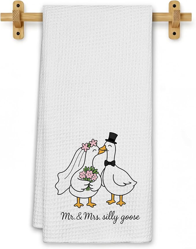 Funny Bride and Groom Goose Kitchen Towels, Wedding Newlyweds Gifts for Couples Dish Tea Towels for Kitchen Decor, Just Married Gifts Decorative Hand Towel for Bathroom, 16x24 Inch