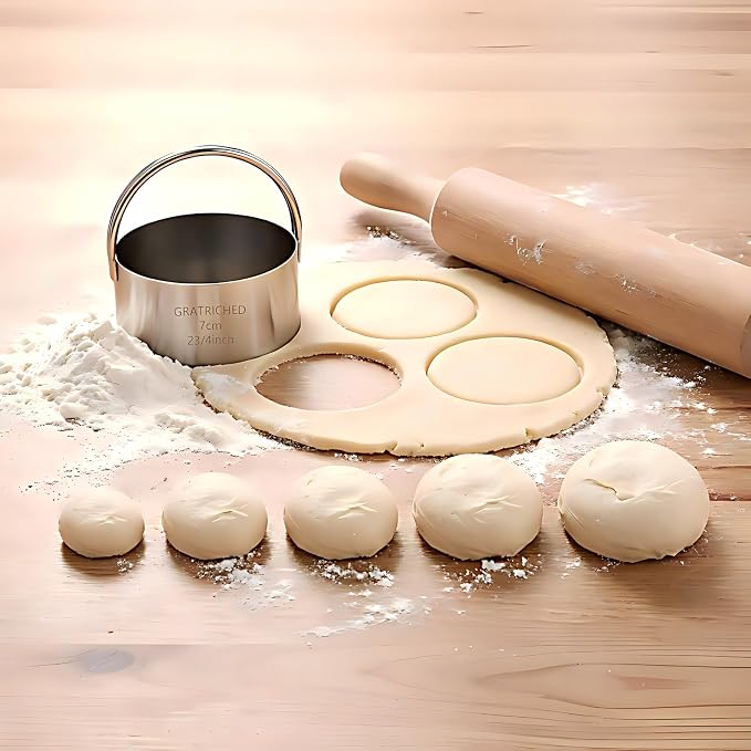 5 Pcs Professional Stainless Steel Cookie Cutters Set - Round Biscuit Cutter with Handle, Used for Making Cake, Fried Egg, Dumpling, Doughnut - Essential Baking Tools for Dough Preparation