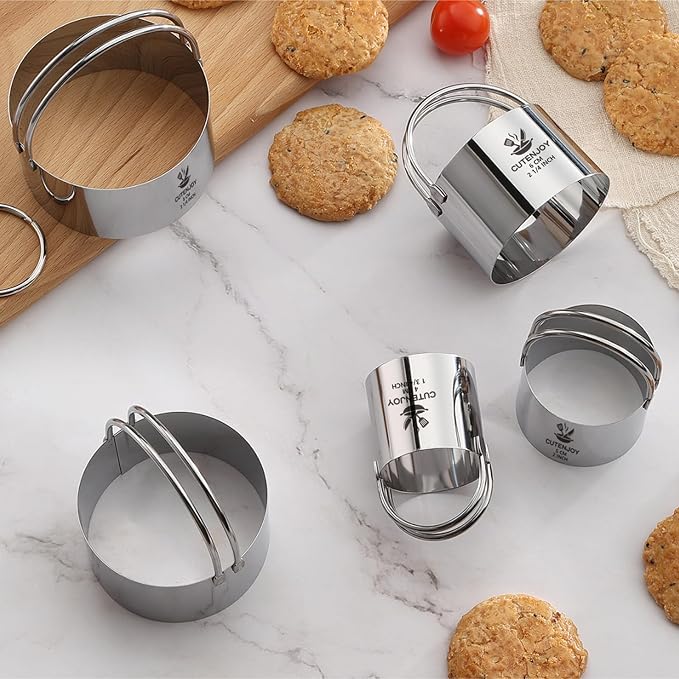 Cookie Cutters, 5 Pieces Round Biscuit Cutter Set with Handle | Dishwasher-Safe, Comfortable Grip, Professional Baking Dough Cutter Tools for Thick Dough, Biscuits & Fondant