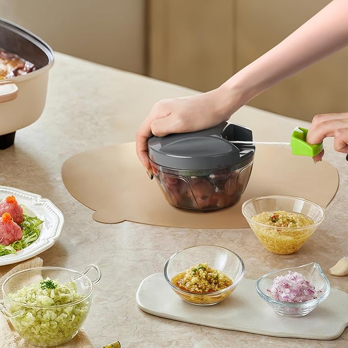 Ibergrif Manual Food Processor Vegetable Chopper, Portable Onion Chopper Garlic Mincer with Hand Pull String Cutter for for Veggies, Ginger, Fruits, Nuts, Herbs, 500ml, for Kitchen, Camping, RV, M501 | BPA-free onion cutter for onions, garlic, fruit an...