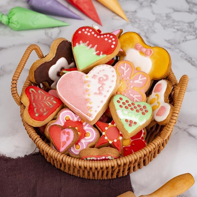 Heart Cookie Cutter Set, Gtmkina 5 Pieces Stainless Steel Small Biscuit Cutters Heart Shaped Mold for Kids Holiday Birthday Party