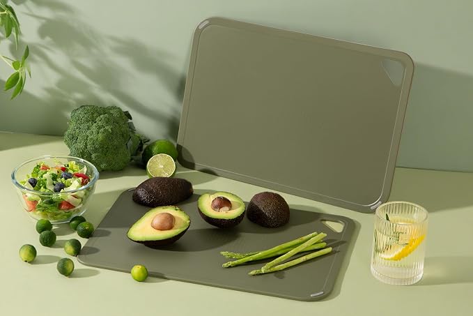 Plastic Cutting Board Set, Cutting Boards for Kitchen BPA Free | Large-Small Chopping Boards Set of 3 Non-Slip for Cooking Camping Dishwasher Safe, Reversible, with Grip Handle, Orange Green