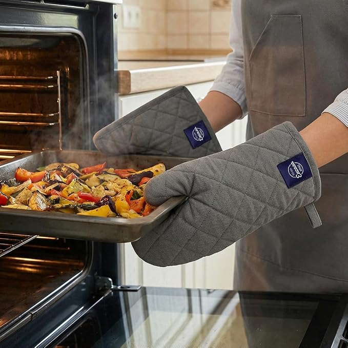 Encasa XO Oven Mitts and Pot Holders Set, Heat Resistant Cotton | Grey, Diamond Quilted | Non-Slip Grip | Microwave & Oven Safe | Hanging Loop | Machine Washable | Set of 2