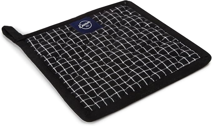 Encasa XO Pot Holders, Quilted Kitchen Hot Pads 8"x8" Butcher Checks Black | 100% Eco-Friendly Cotton | Thick Cotton Padding Insulation | Convenient Hanging Loop | Set of 2