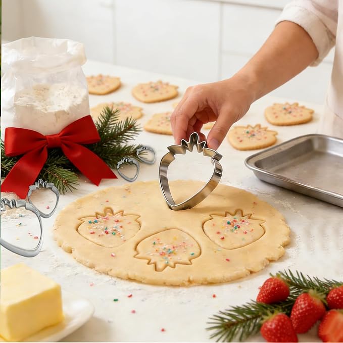 Strawberry Cookie Cutter Fruit Vegetbale Biscuit Cutters for Valentines Day Birthday Summer Christmas New Year Party DIY Baking Mold, Pack of 5