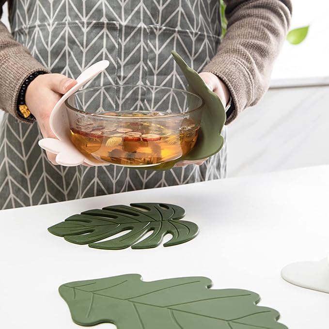 Monstera Drink Coasters 2 Pack, Silicone Coaster for Drinks, Green Soft Rubber Coaster, Protect Furniture from Water Marks or Damage, Non Slip Coasters (Small, Monstera)