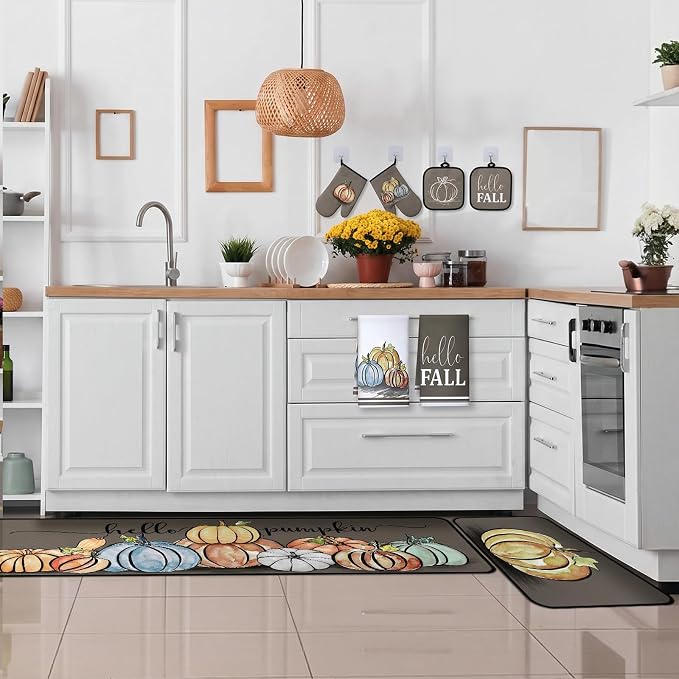 Fanfanwin 10 Pcs Fall Pumpkin Kitchen Decor and Accessories Set Kitchen Towels Pot Holders Oven Mitts and Rugs Set Thanksgiving Towels for Cooking Baking Gift Harvest Autumn Home Decor
