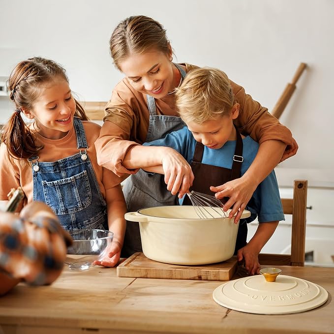 Overmont Enameled Cast Iron Dutch Oven - 7QT Pot with Lid Cookbook & Cotton Potholders - Heavy-Duty Cookware for Braising, Stews, Roasting, Sourdough Baking Cream White