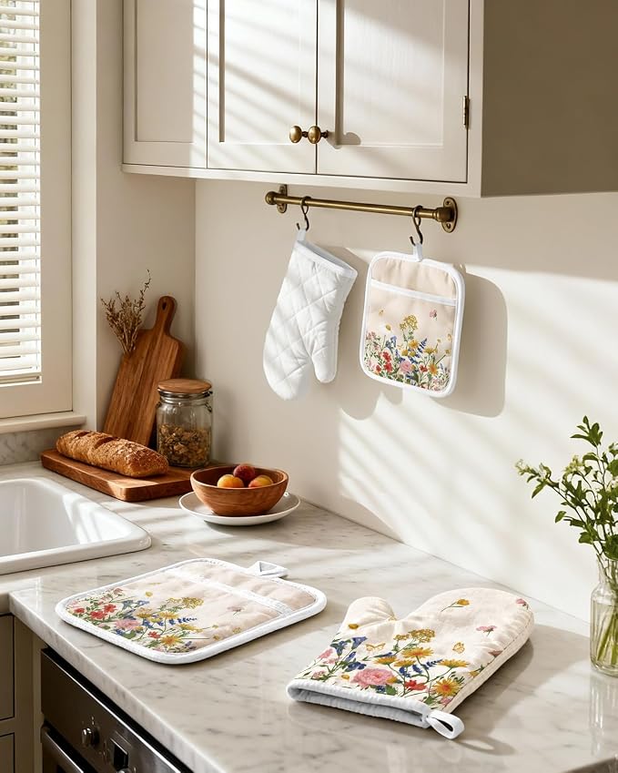 Miss Adola Cotton Oven Mitts and Pot Holders Sets, Meadow Bliss | Heat-resistant up to 350°F, Pure Cotton, Quilted Contact Surface, Stylish Design, with Hanging Loop, Ready to Gift Package