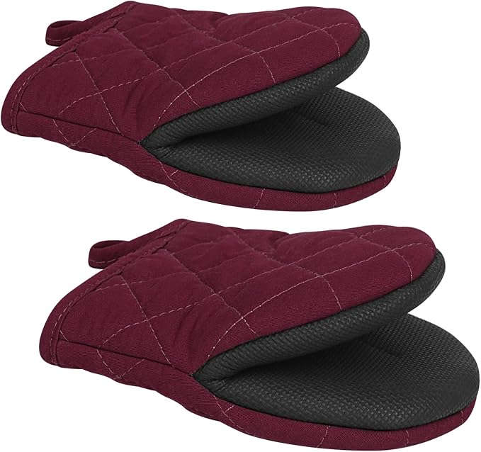 1 Pair Short Oven Mitts - Silicone Kitchen Oven Gloves High Heat Resistant 500℉, Mini Oven Mits with Non-Slip Grip Surfaces and Hanging Loop for BBQ, Baking, Cooking and Grilling (Dark Red)
