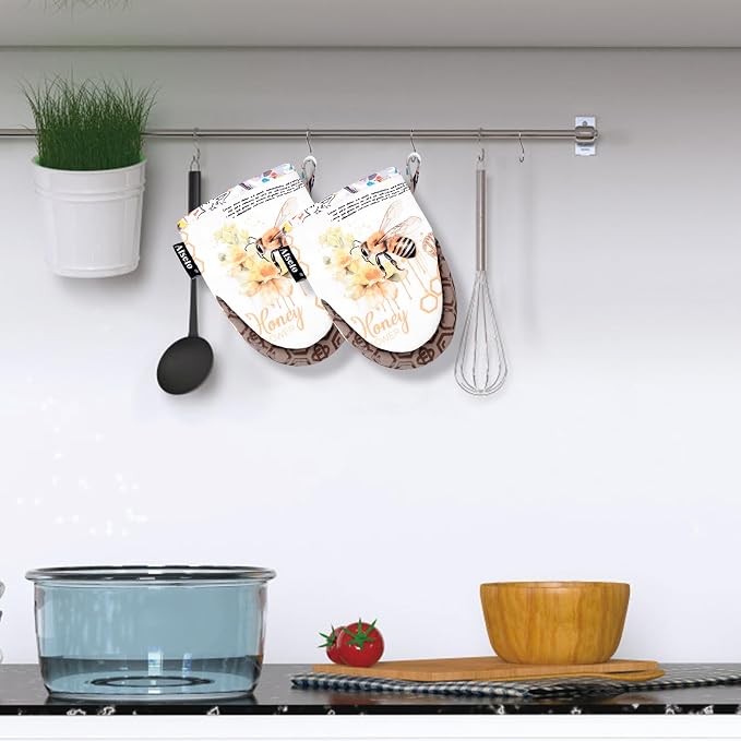 Alselo Mini Oven Mitts 2-Pack Set,Silicone Little Kitchen Gloves | Heat Resistant with Non-Slip Grip and Soft Quilted Cotton Lining for Safe Backing Cooking Barbecue (Khaki, Bee,2)