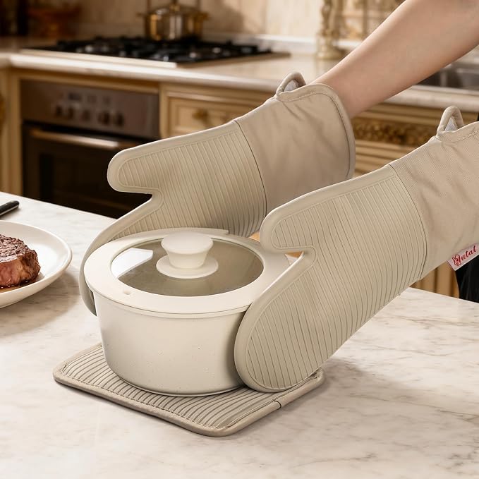 YUTAT Silicone Oven Mitts and Pot Holders Set,High Heat Resistant Up to 500 Degrees,Waterproof Cooking Gloves with Soft Polyester Filling,Kitchen Potholder Set,Khakis,4 Pcs Set