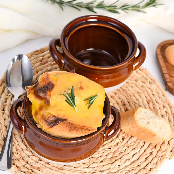 Vumdua French Onion Soup Bowls with Handles, 22 oz Ceramic French Onion Soup Crocks Oven Proof for Chilli, Cereal, Pot Pies - Oven, Broil & Dishwasher Safe, Set of 4