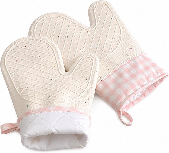 Wanheart Heat Resistant Silicone Oven Mitts, Pink Cooking Gloves, 2 Pack | Heat Resistant, Non Slip Grip, Cute Pink Design, Easy Clean, Cotton Lined