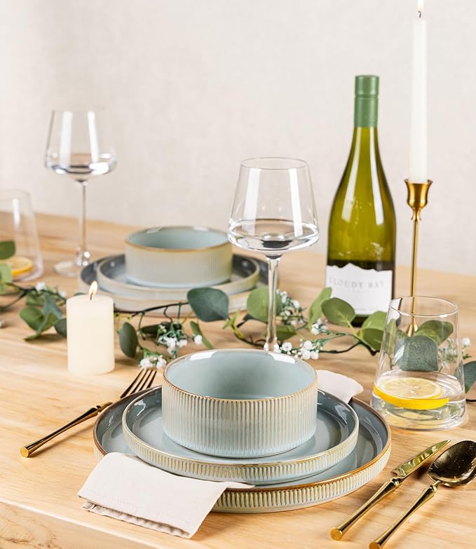 Ceramic Dinnerware Set for 6, 18-Piece Plates and Bowls Set | Lightweight Porcelain Dish Set, Scratch Resistant, Oven & Microwave & Dishwasher Safe, Illusion Blue