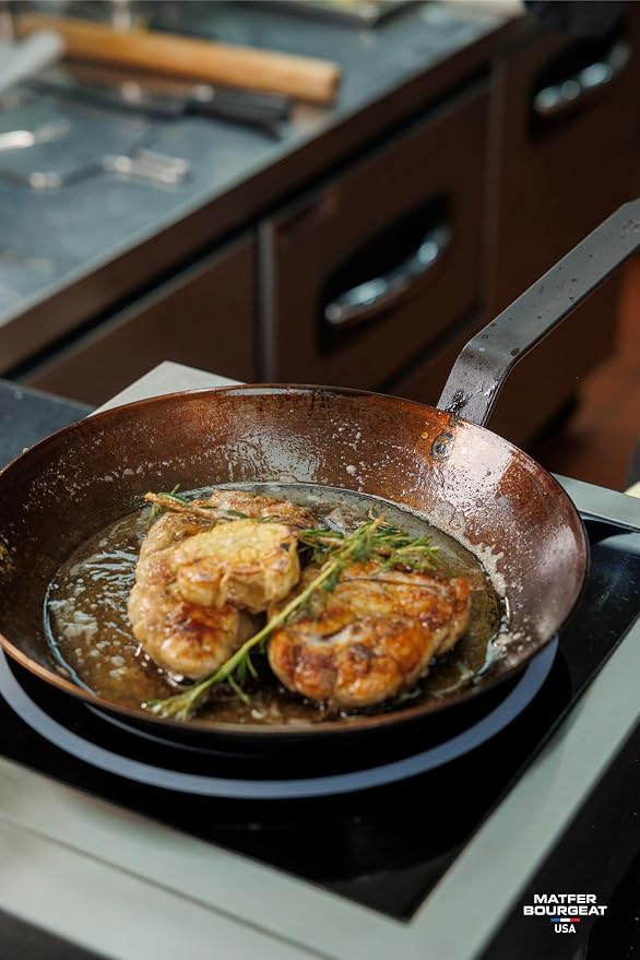 Matfer Bourgeat Black Carbon Steel Frying Pan, 10 1/8"