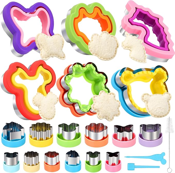 laxizar 18 Pcs Sandwich Cutters Cookie Cutters Uncrustable Bread Maker