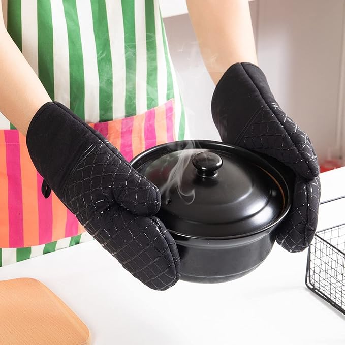 4 Pcs Oven Mitts and Pot Holders,Oven Glove High Heat Resistant 500 Degree,Long Oven Mitts with Recycled Cotton Infill and Silicone Non-Slip Surface for Baking,Kitchen,Cooking(Black)