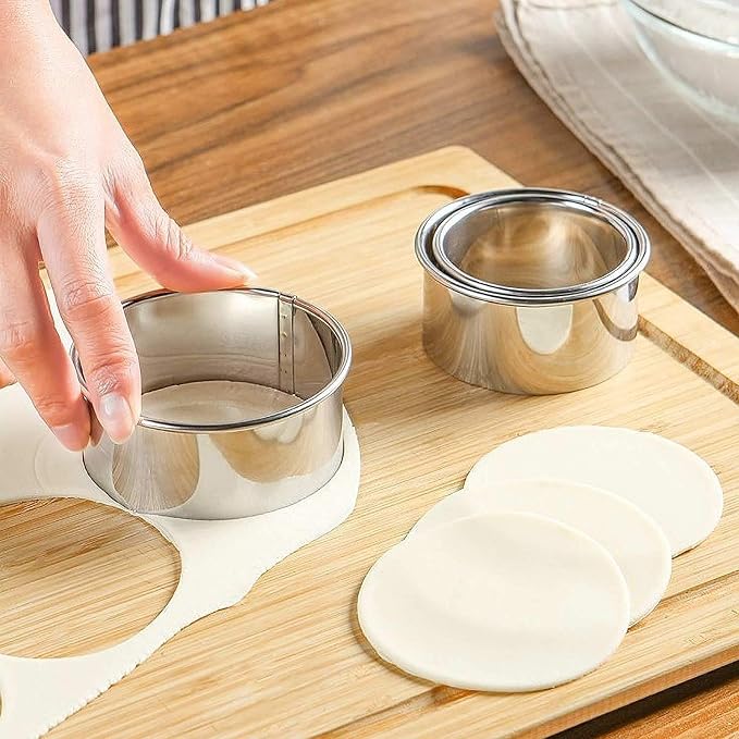 HULISEN Biscuit Cutter Set 11-Pc, Stainless Steel Round Cookie Cutters | Dishwasher Safe, Storage Tin, 11 Nested Sizes, Clean Cutting Edge, Scones Donuts English Muffins
