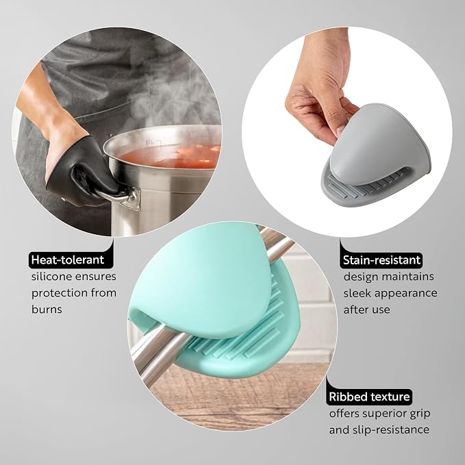 Comfy Grip 4.3 x 3.5 x 4.2 Inch Mini Oven Mitt Pot Holders, 1 Food-Grade Finger Mitt Set - 2-Piece Set, Oven-Ready Up To 446F, Turquoise Silicone Mitts, Ribbed Texture, Dishwashable - Restaurantware