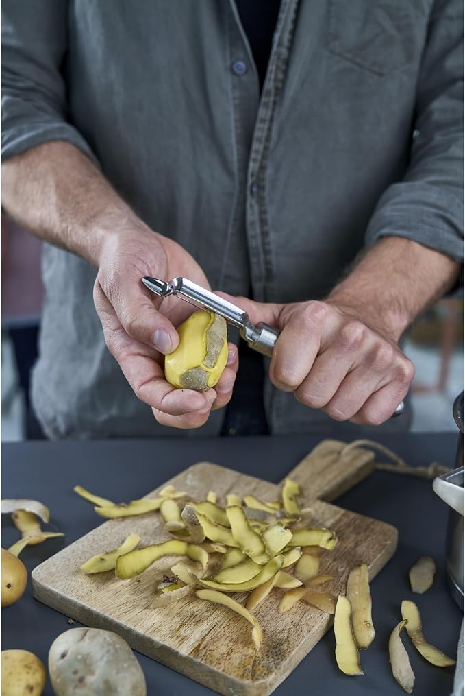 ZWILLING Pro Tools Swivel Peeler