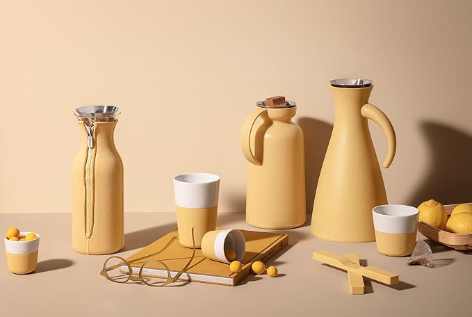EVA SOLO | 2 Magnetic Trivets | Silicone-Coated Nylon with Built-in Magnets | Dishwasher-Safe | Placed Either Crossways or Divided in 2 | Danish Design, Functionality & Quality | Golden Sand