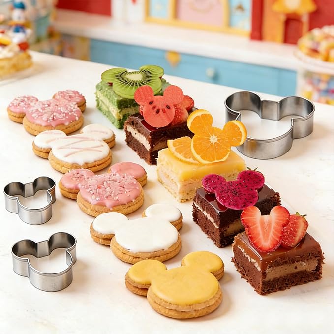 Mouse Cookie Cutter Sandwich Cutters for Kids DIY Lunchbox Bento Box Fruit Cutters Vegetable Cutters for Children Boys Girls, Pack of 5