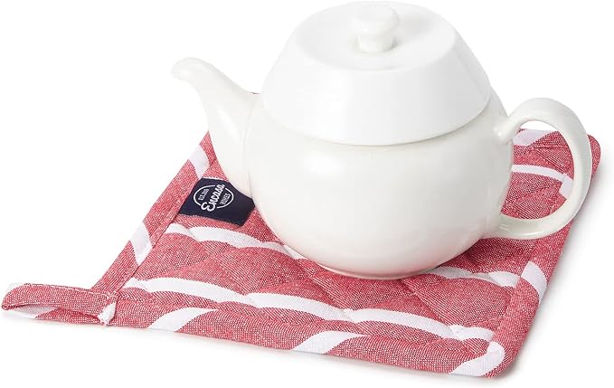 Encasa XO Pot Holders, Quilted Kitchen Hot Pads 8"x8" Roma Red Stripes | 100% Eco-Friendly Cotton | Thick Cotton Padding Insulation | Convenient Hanging Loop | Set of 2