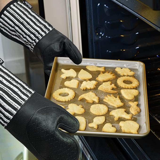 Alselo Silicone Oven Mitts Heat Resistant 932℉ with Waterproof & Non-Slip | Kitchen Mittens Set of 2,Extra Long 7.5"x15" Oven Gloves with Soft Cotton Terry Lining for Baking Cooking BBQ(Black,2)