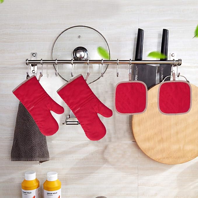 4Pcs Oven Mitts and Pot Holders Set, 572F Heat Resistant Oven Glove, Soft Cotton Lining with Non-Slip Surface for Kitchen Baking BBQ (Red)