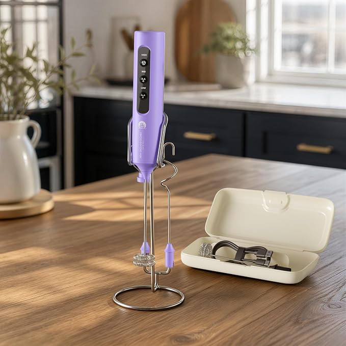 Rechargeable Milk Frother with Stand, 4 Interchangeable Whisks & Travel Case – Handheld Mixer for Lattes, Matcha, Hot Chocolate, Eggs & Protein Shakes