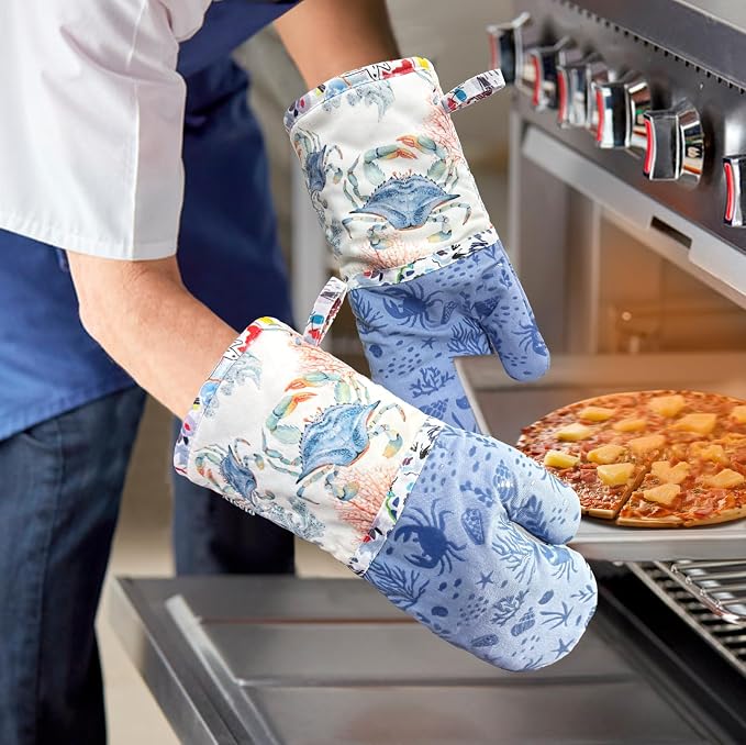 Alselo Oven Mitts 1 Pair, Silicone Printed Kitchen Mittens,7"x13.5" | Heat Resistant & Non-Slip Oven Gloves, Fashion Animal Design with Soft Quilted Cotton Lining for Baking Cooking BBQ (Lilac 2)
