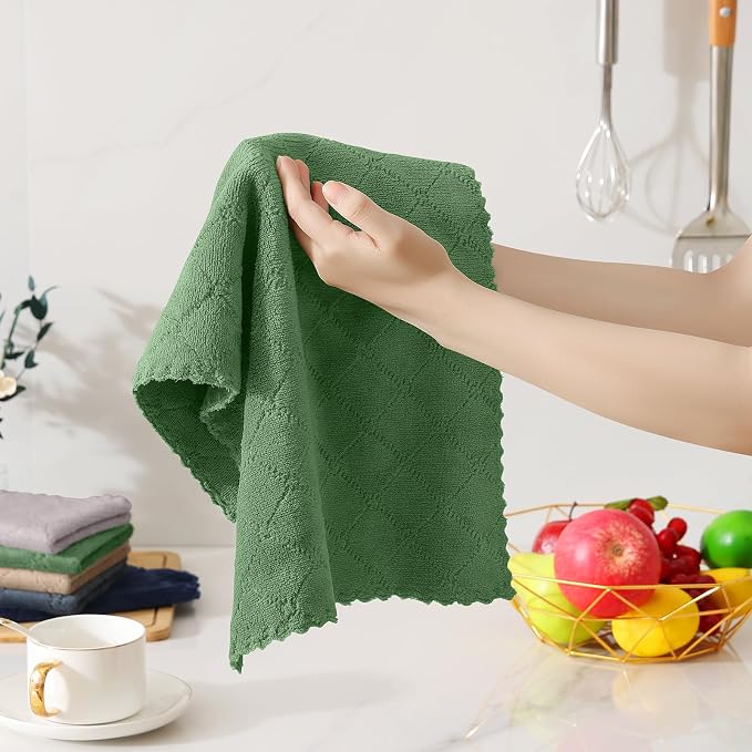 Homaxy Super Soft 12 Pack Kitchen Towels and Dishcloths Set, Grass Green | Ultra-Absorbent, 10 x 10 and 13 x 19 Inches, Coral Velvet, No Lint, Nonstick Oil, Fast Drying, Microfiber Cleaning Cloth