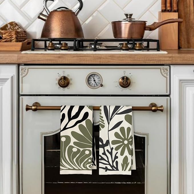 Abstract Green and Black Boho Floral Kitchen Towels Set of 2, 70s Retro Groovy Botanical Dish Tea Towels for Kitchen Decor, Mid Century Modern Hand Towels for Bathroom Decor, 16x24 Inch