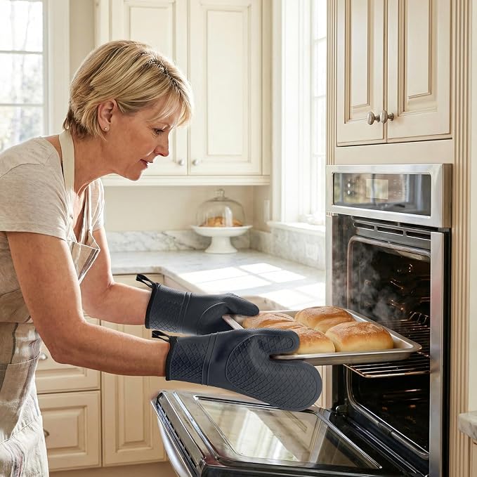 Heat Resistant Silicone Oven Mitts, Up to 500°F Protection for Baking & Grilling, 1 Pair (Grey, Standard Thickness)