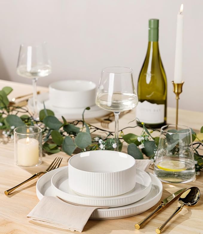 Ceramic Dinnerware Set for 4, 18-Piece Plates and Bowls Set | Lightweight Porcelain Dish Set, Scratch Resistant, Oven & Microwave & Dishwasher Safe, Bright White