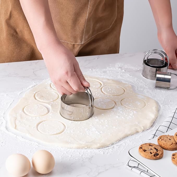 Husfunov Biscuit Cutter Set, Round Cookie Cutters with Handle | 5 Pieces Stainless Steel Circle Professional Baking Dough Tools for Cake
