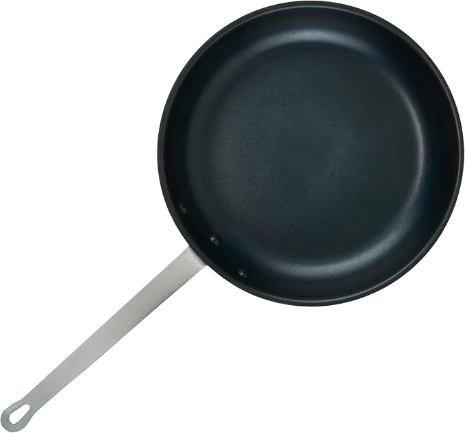 Winco Majestic 14.38" Non-Stick Frying Pan, 14 Inch, Black,Silver | Reinforced riveted handle, Great for Sauteing, Searing, Frying and Restaurant Kitchens