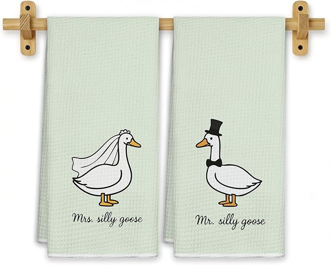 Funny Mr and Mrs Goose Sage Green Kitchen Towels 16x24 Inch, Wedding Gifts for Couples Newlyweds Dish Tea Towels for Kitchen Decor, Just Married Gifts Decorative Hand Towel for Bathroom, Set of 2